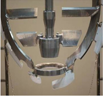 UVクリーム(撹拌羽) 洗浄後